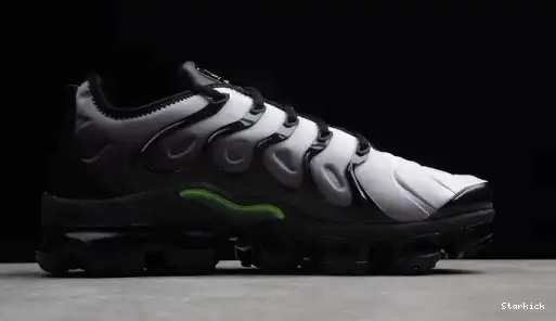 924453-009 VOLT-WHITE BLACK VAPORMAX PLUS 0524